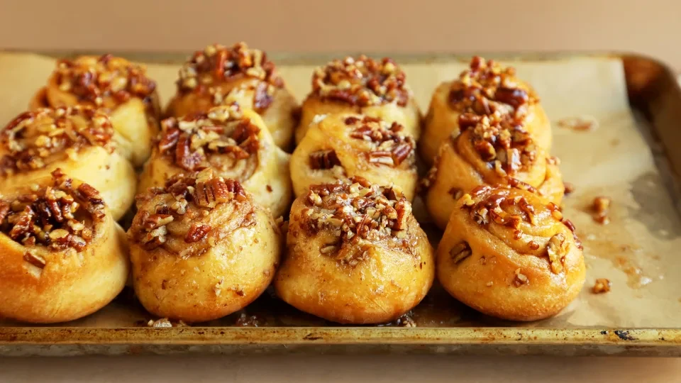 Community Pick: Schnecken (Sticky German Cinnamon Buns)