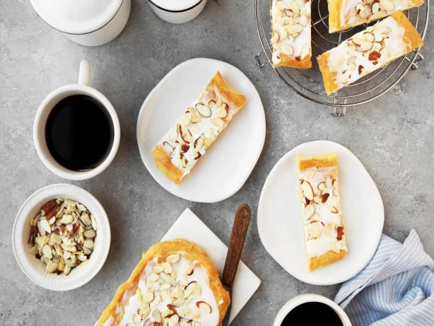 Community Pick Almond Danish Puff